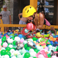 Аттракцион МЕГА - Хватай-ка с ребенком ( вариант 3 х 3 метра)