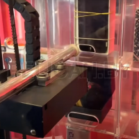 Призовой аппарат с преградой