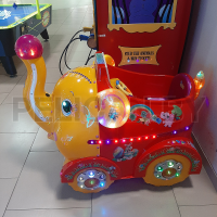 Качалка Слоник c экраном