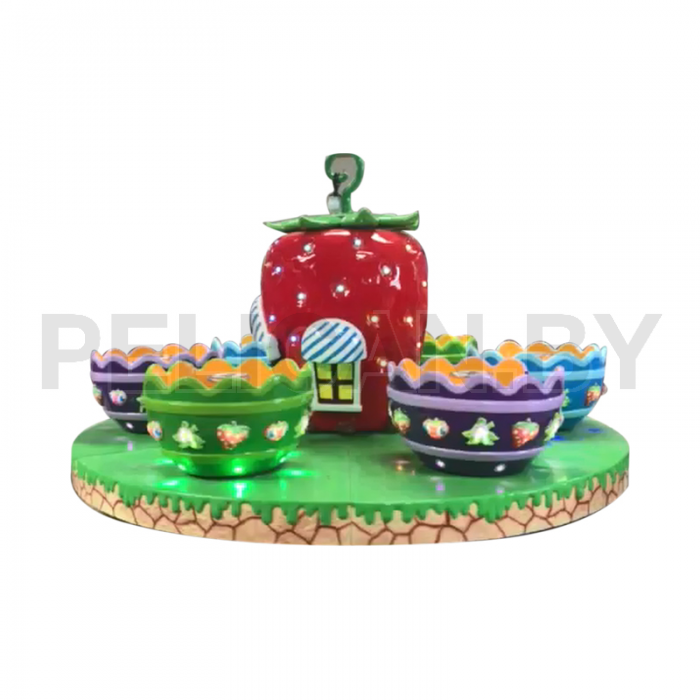 Чашка клубничного чая