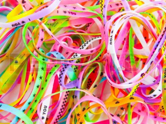 БРАСЛЕТ СИЛИКОНОВЫЙ ЯРКОЕ АССОРТИ