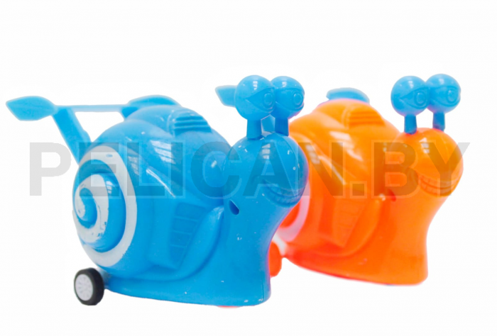 УЛИТКА ЯРКАЯ НА КОЛЕСИКАХ