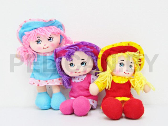 КУКОЛКА В ШЛЯПКЕ